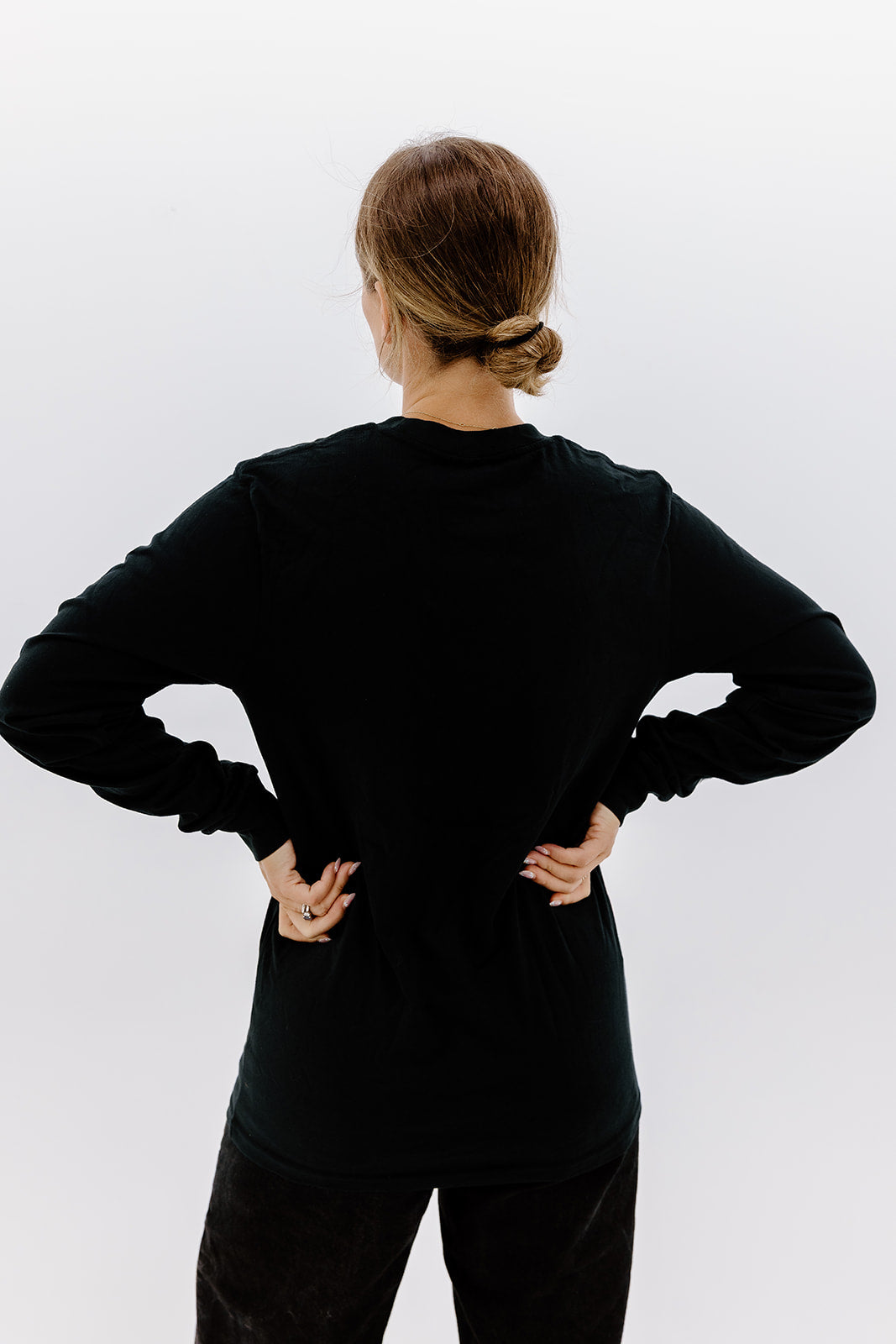 color: midnight | female