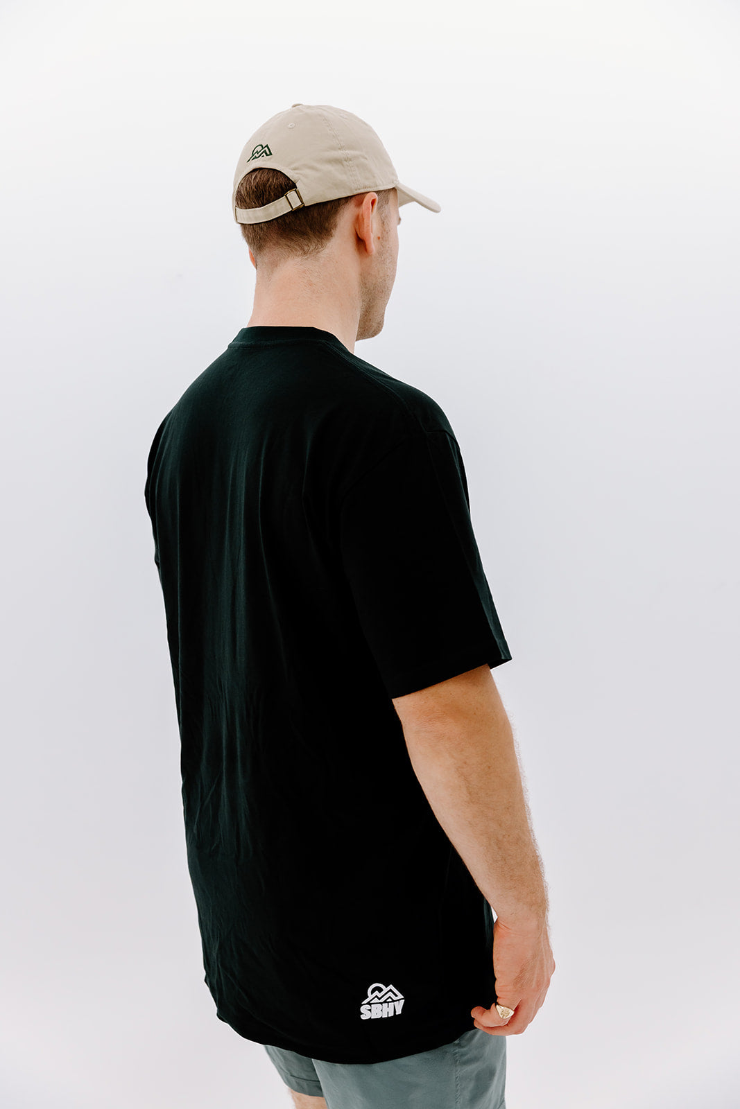 color: alpine-green | male