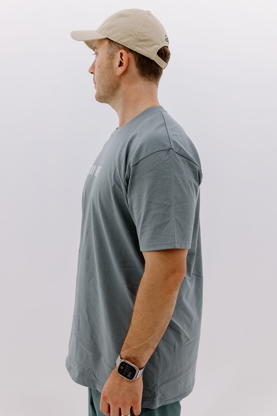 color: mineral | male